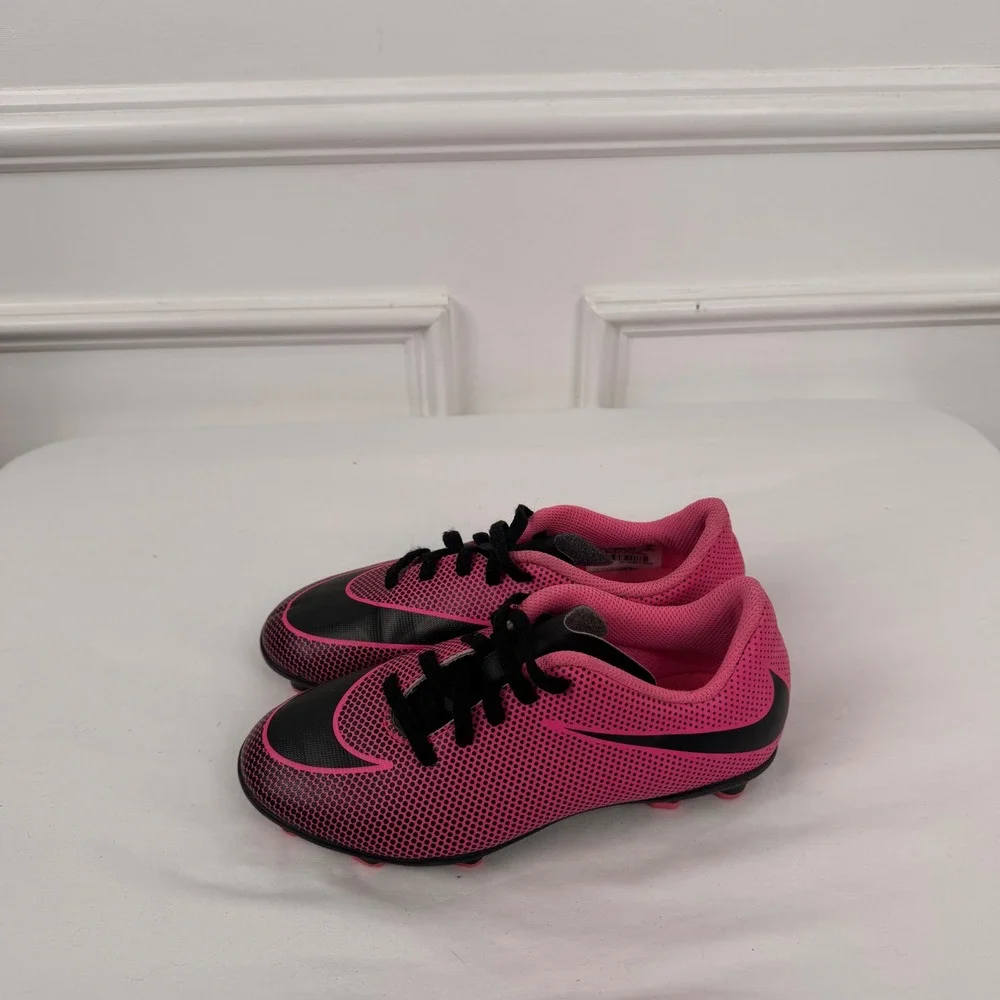 Nike Bravata II FG Kids Soccer Cleats Pink Black 844442-600 Youth Size 1Y